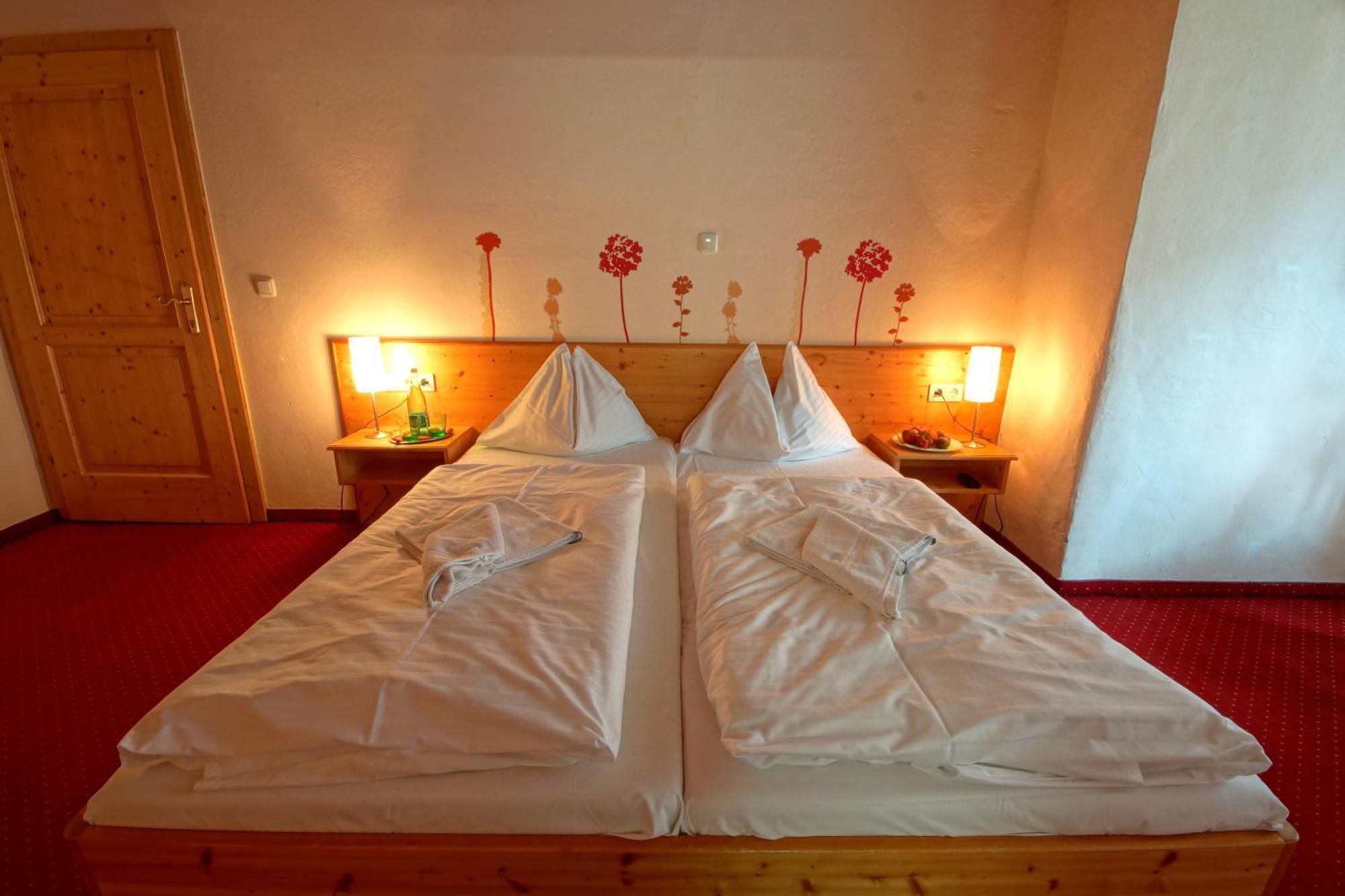 Hotel Restaurant Das Roessl วินดิชการ์สเทิน ห้อง รูปภาพ